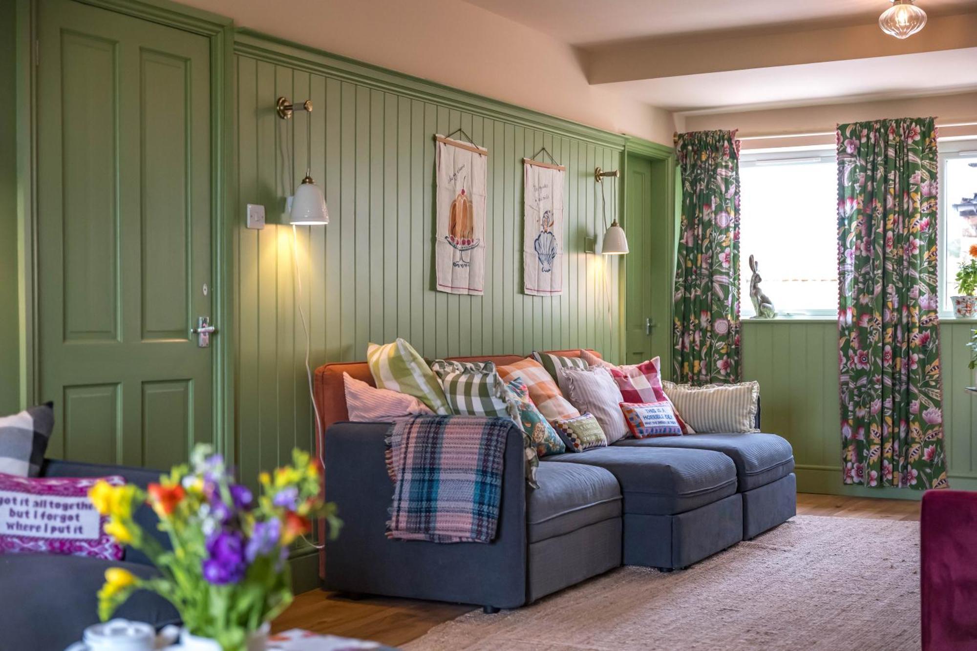 Large Country Cottage, Sleeps 8 - Spa Facilities, Garden Bar, Catering Services, Free Parking, Nature Reserve, Hen Parties 斯肯索普 外观 照片