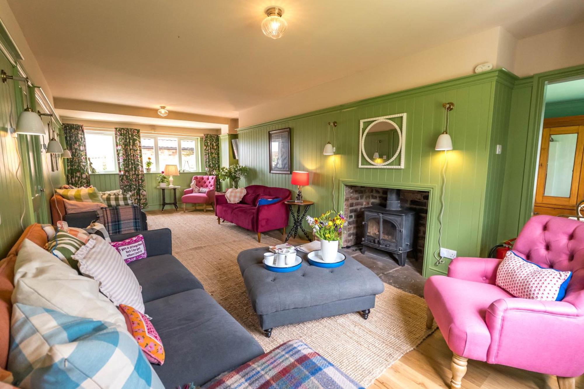Large Country Cottage, Sleeps 8 - Spa Facilities, Garden Bar, Catering Services, Free Parking, Nature Reserve, Hen Parties 斯肯索普 外观 照片