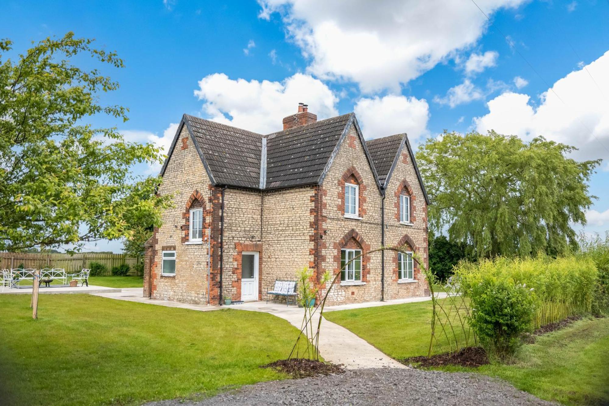 Large Country Cottage, Sleeps 8 - Spa Facilities, Garden Bar, Catering Services, Free Parking, Nature Reserve, Hen Parties 斯肯索普 外观 照片